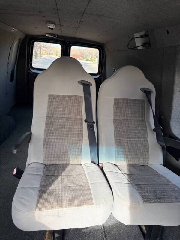 2003 Ford E-Series E-350 SD