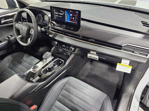 2025 Mitsubishi Outlander