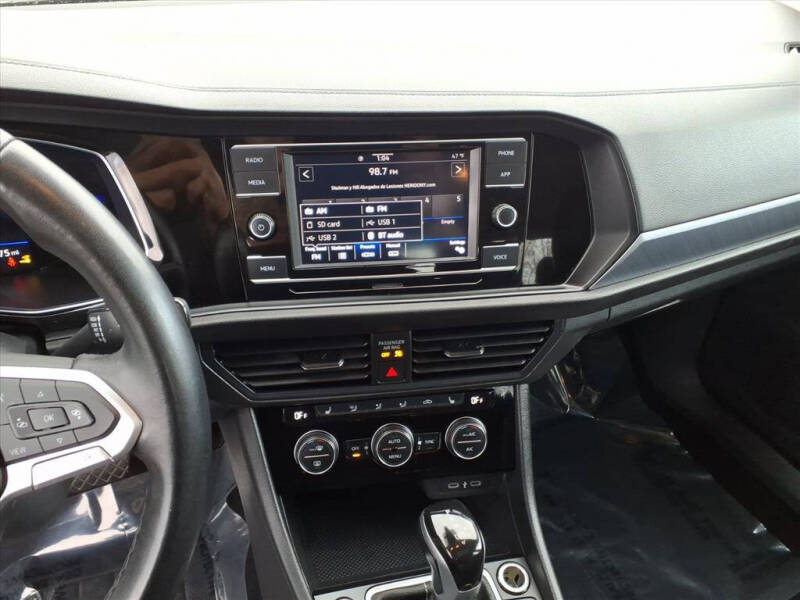 2024 Volkswagen Jetta SE