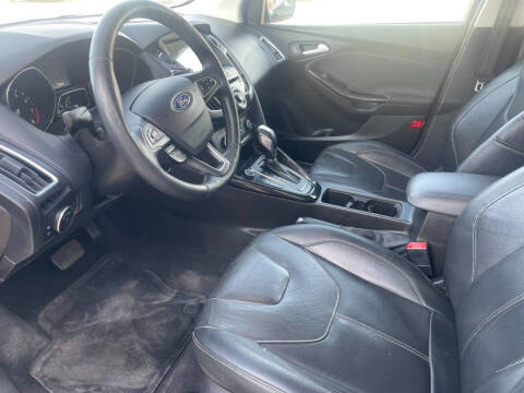 2017 Ford Focus Titanium