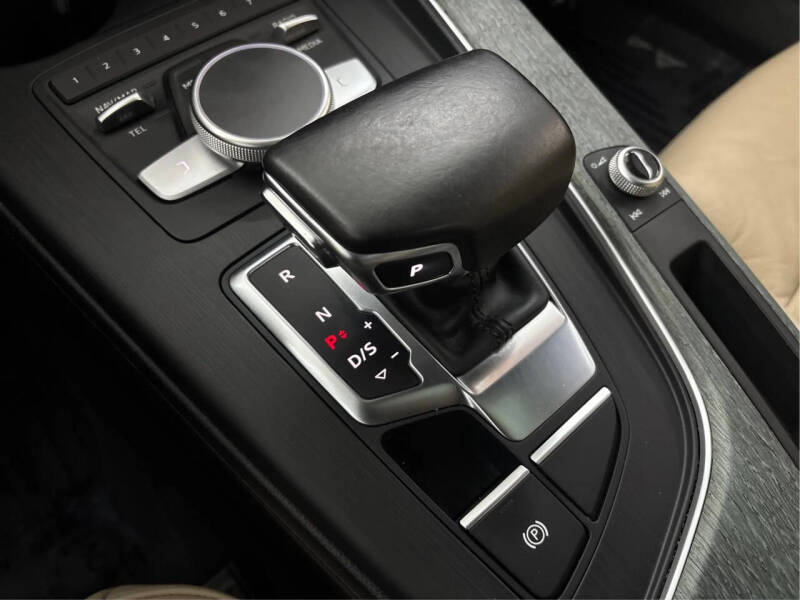 2017 Audi A4 2.0T quattro Premium Plus