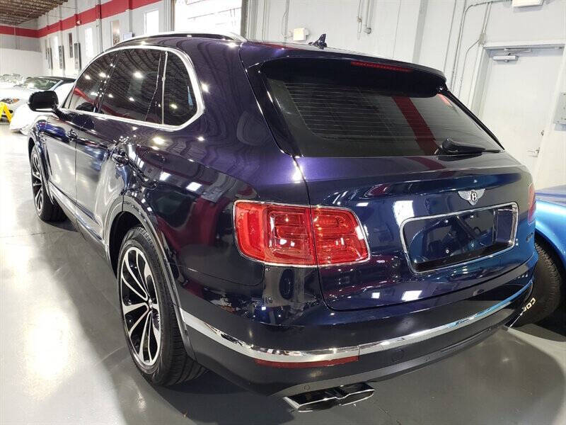 2020 Bentley Bentayga 13