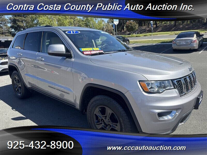 2017 Jeep Grand Cherokee Laredo E