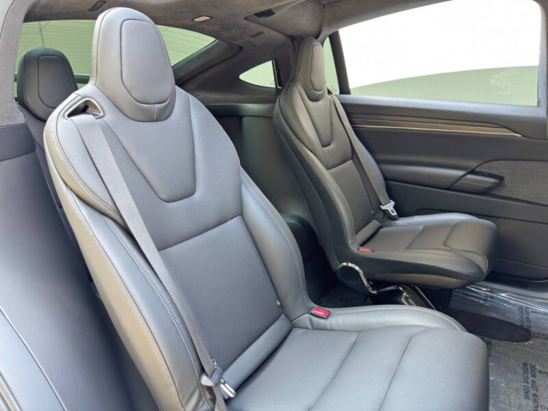 2023 Tesla Model X Standard Range