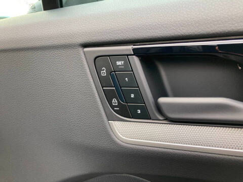 2025 Porsche Cayenne E-Hybrid