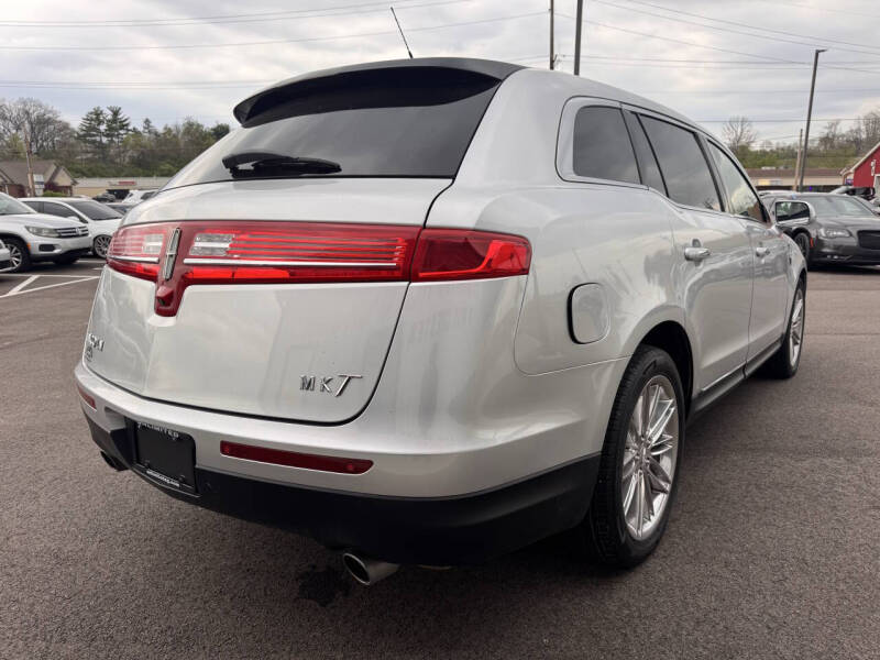2019 Lincoln MKT Reserve