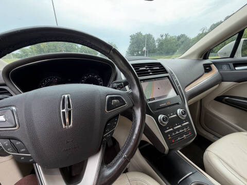 2019 Lincoln MKC Select