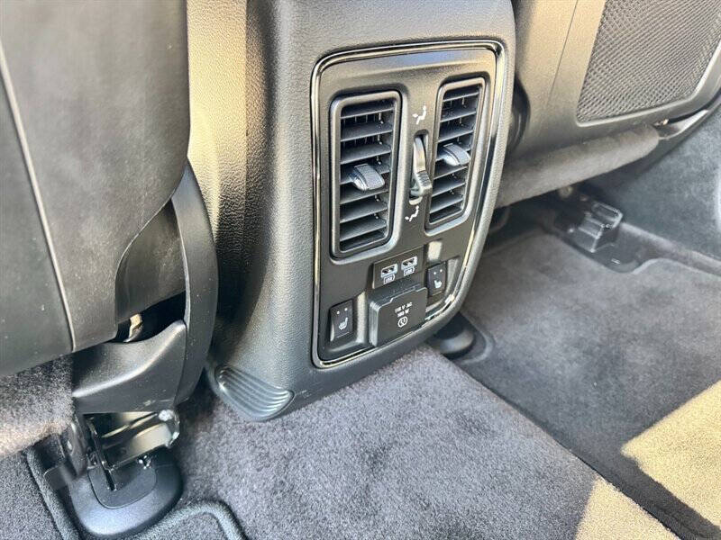 2018 Jeep Grand Cherokee Sterling Edition