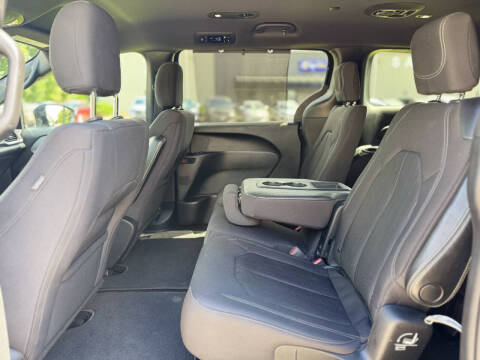 2020 Chrysler Pacifica Touring
