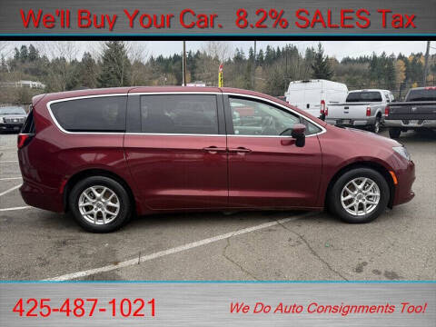 2023 Chrysler Voyager LX