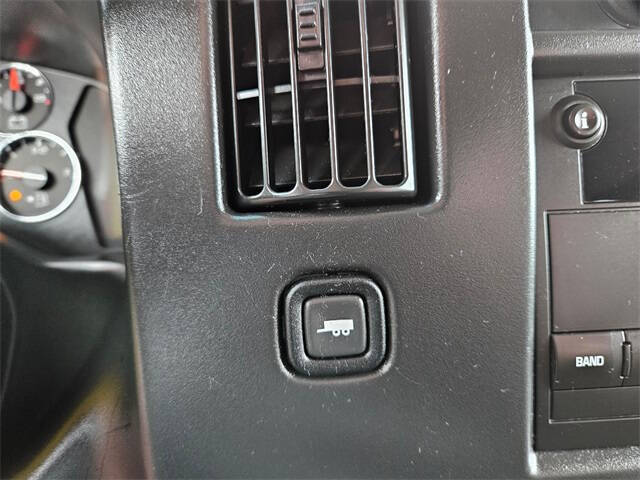 2011 GMC Savana LS 3500