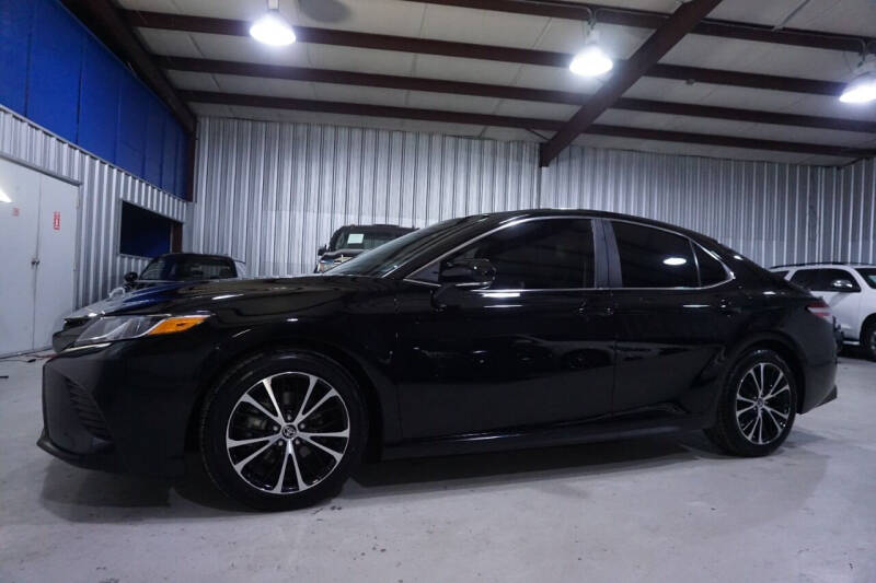 2020 Toyota Camry for sale at SOUTHWEST AUTO CENTER INC in Houston TX