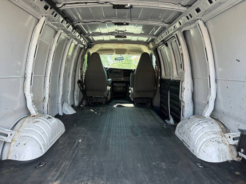 2017 Chevrolet Express 2500