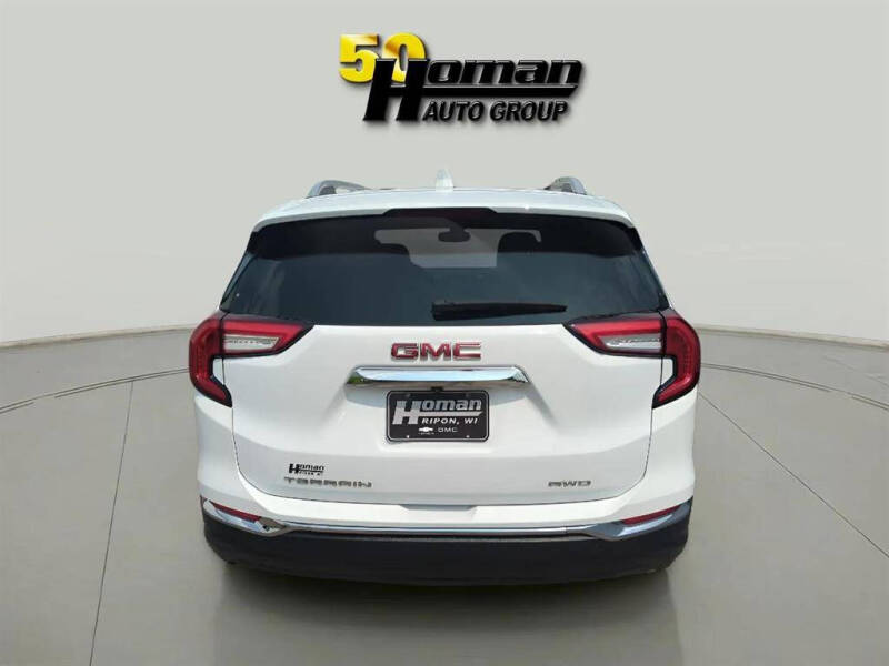 2024 GMC Terrain SLT