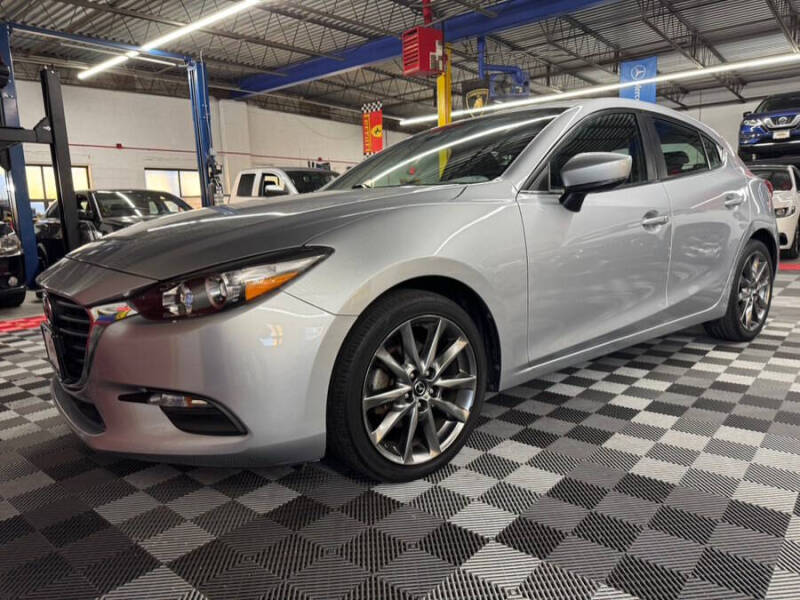 2018 Mazda MAZDA3 Touring