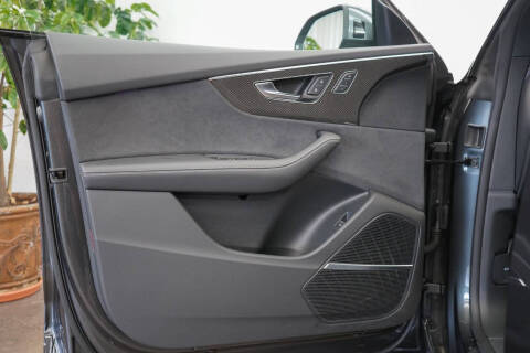 2023 Audi SQ8 4.0T quattro Premium Plus