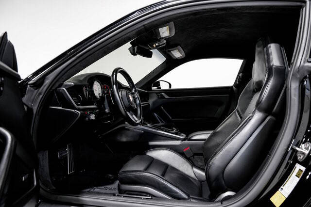 2020 Porsche 911 Carrera S