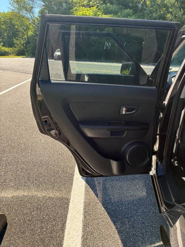 2010 Kia Soul +