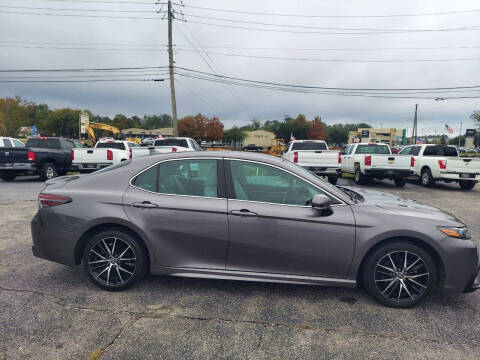 2022 Toyota Camry SE