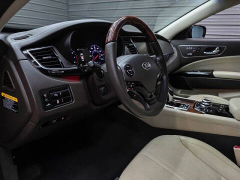 2015 Kia K900 Premium