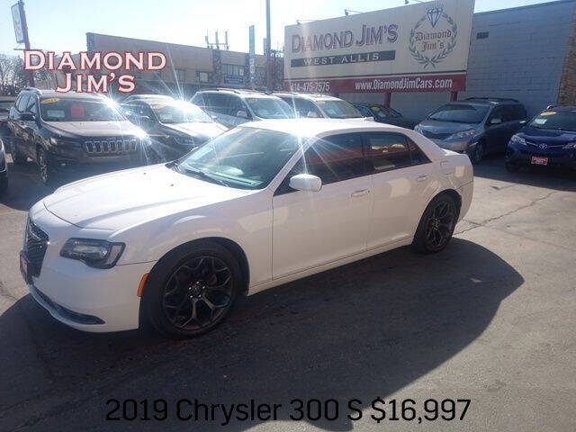 2019 Chrysler 300 for sale at Diamond Jim's West Allis in West Allis WI
