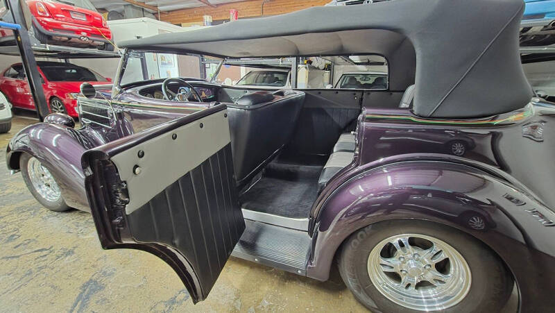 1936 Ford Phaeton