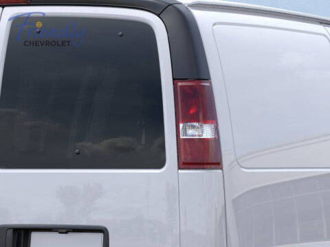 2025 Chevrolet Express 3500