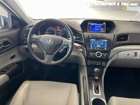 2017 Acura ILX w/Tech