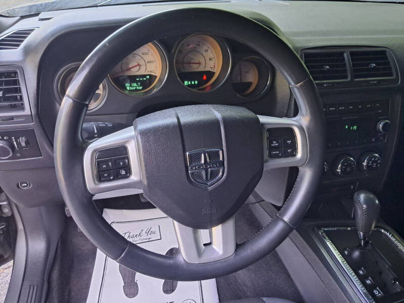 2012 Dodge Challenger SXT