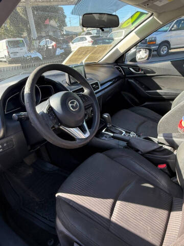 2016 Mazda MAZDA3 i Sport