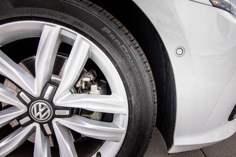 2017 Volkswagen Passat 1.8T SEL Premium