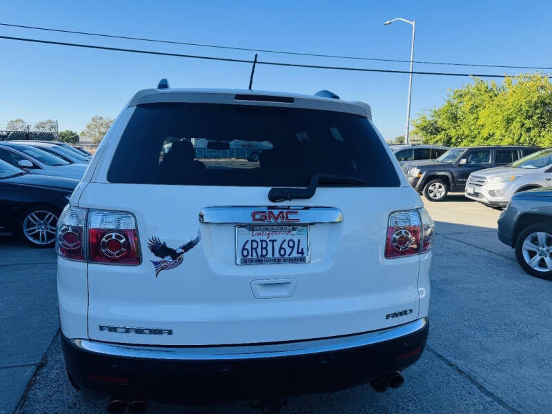 2011 GMC Acadia SLE