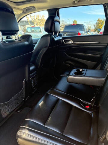 2012 Jeep Grand Cherokee Laredo