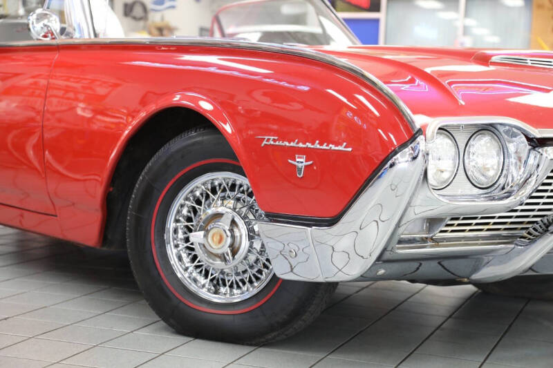 1961 Ford Thunderbird