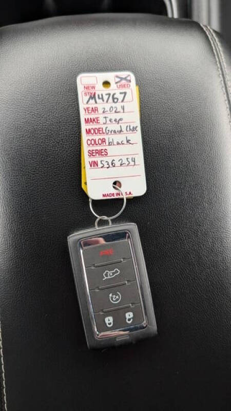 2024 Jeep Grand Cherokee L Altitude