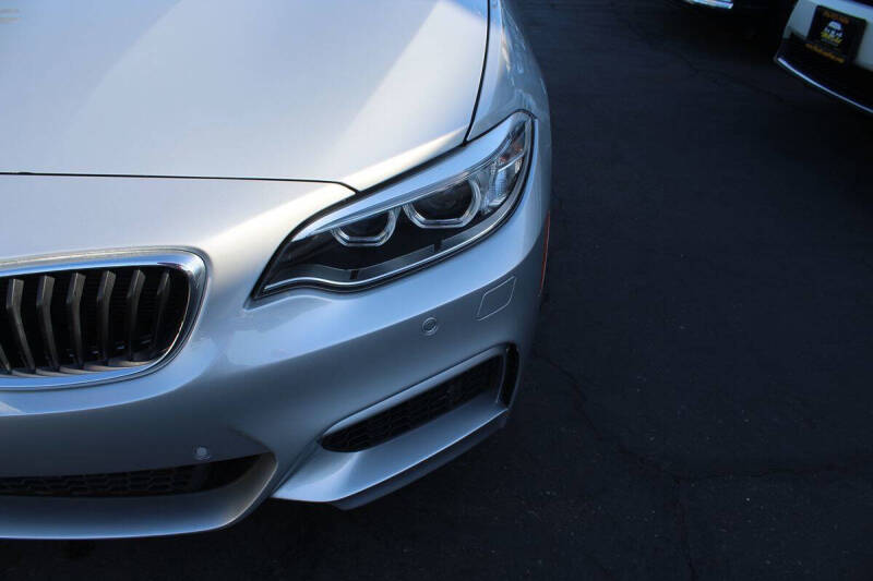 2016 BMW 2 Series M235i