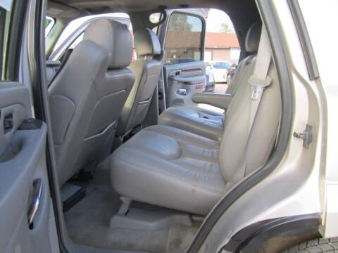 2004 Cadillac Escalade