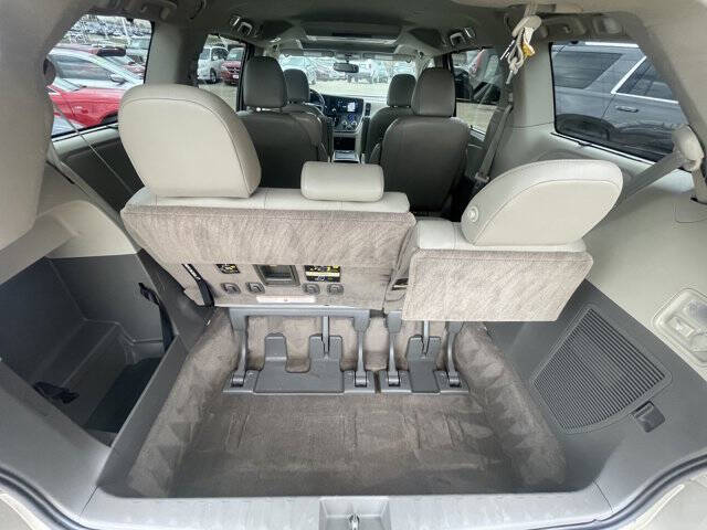 2016 Toyota Sienna