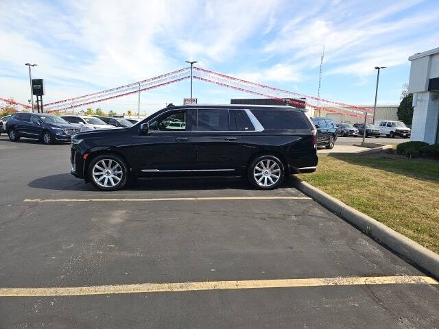 2024 Cadillac Escalade ESV Premium Luxury Platinum