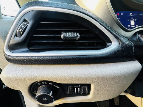 2018 Chrysler Pacifica Hybrid Limited