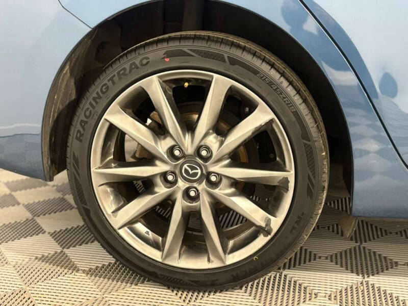 2018 Mazda MAZDA3 Touring