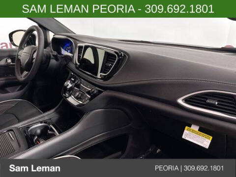 2027 Chrysler Pacifica Limited