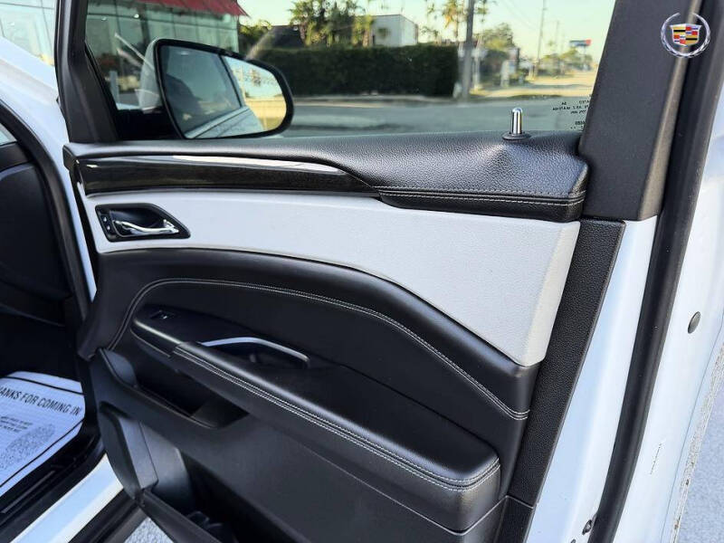 2013 Cadillac SRX Performance Collection