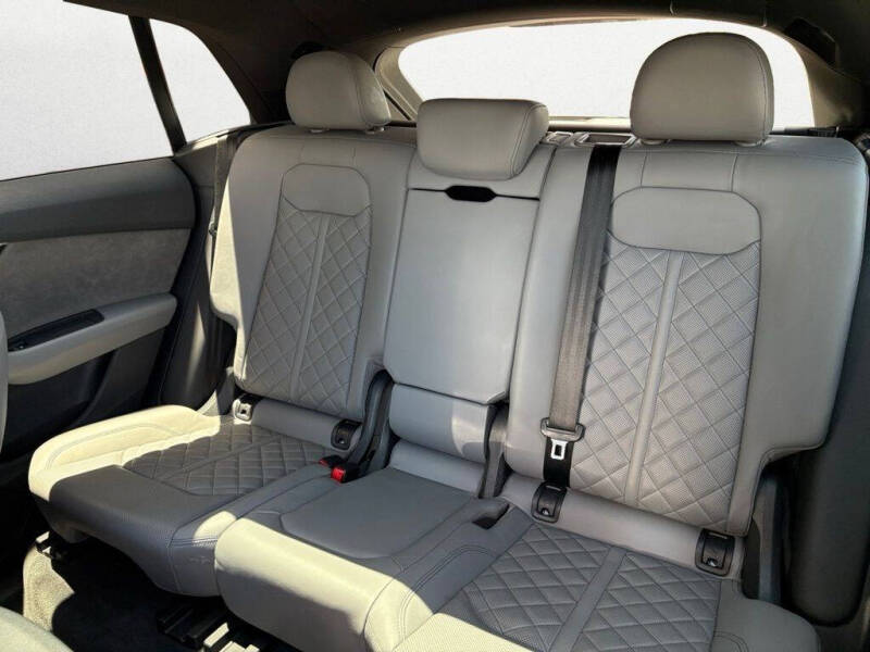 2020 Audi SQ8 4.0T quattro Premium Plus