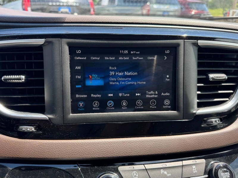 2020 Chrysler Pacifica Touring
