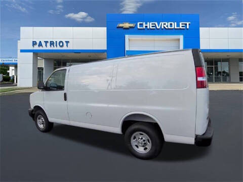 2025 Chevrolet Express 2500