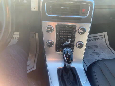 2017 Volvo V60 T5 Premier