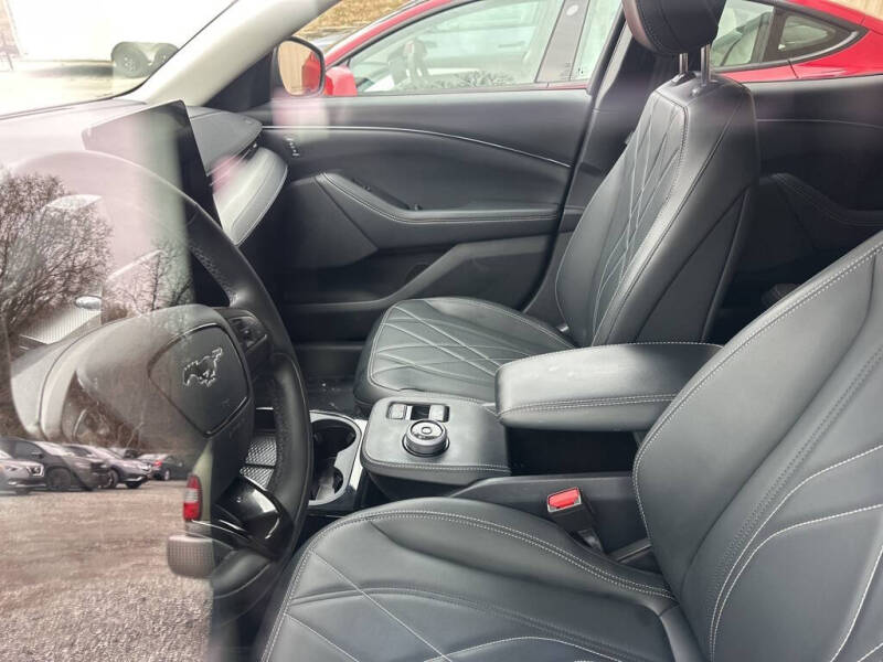 2021 Ford Mustang Mach-E Select