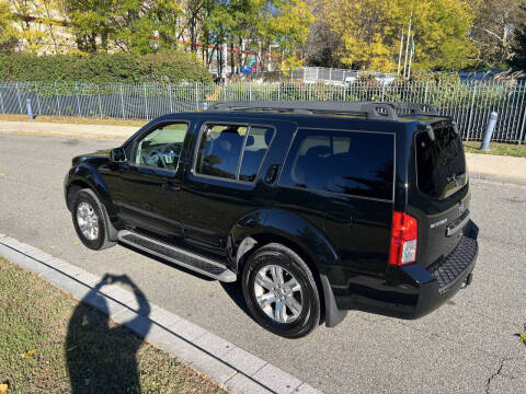 2010 Nissan Pathfinder SE
