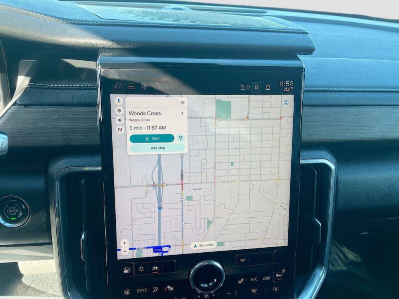2024 GMC Acadia Denali